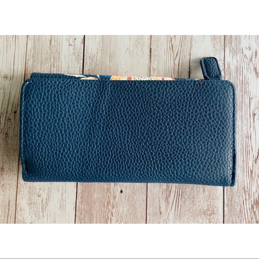 NWOT Roxy Hazy Daze Trifold Wallet - Picture 6 of 10